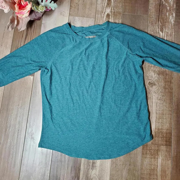 Runway Kids Youth Girls Long Sleeve Tee Workout Top w/ Thumbholes Sz XL/16 - Picture 14 of 15